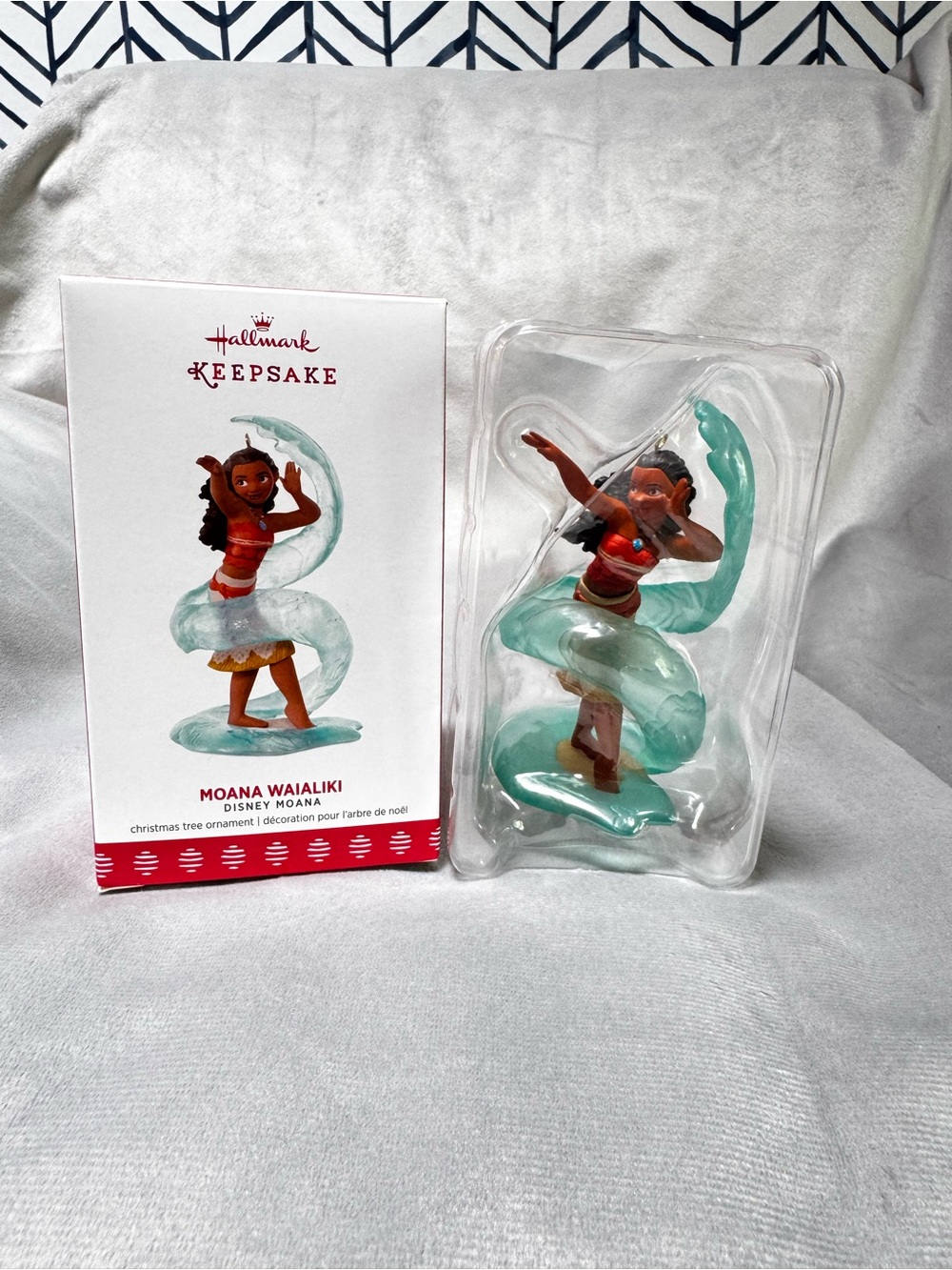 Hallmark Keepsake Moana Waialiki Ornament - Teal & Brown